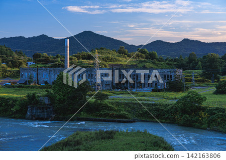 北丹清水澤火力發電廠舊址及週邊自然景觀:位於北海道夕張市的現代工業遺產地,講述了煤炭開採的歷史。 北丹清水澤火力發電廠舊址及週邊自然景觀:位於北海道夕張市的現代工業遺產地,講述了煤炭開採的歷史。 142163806