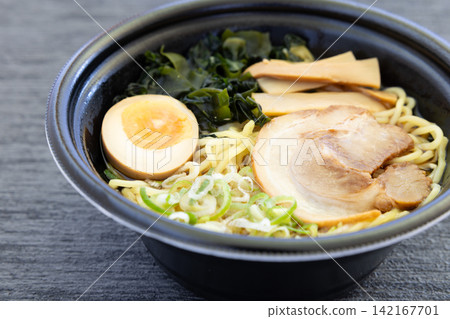 美味的杯麵 美味的杯麵 142167701