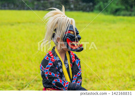 哈哈加浦面風樂 - 佐賀縣鹿島市的傳統表演藝術。 哈哈加浦面風樂 - 佐賀縣鹿島市的傳統表演藝術。 142168831