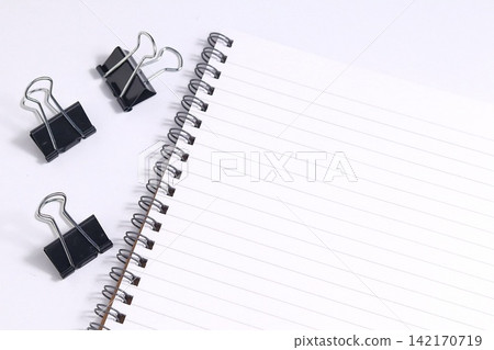 Notes and clips Notes and clips 142170719