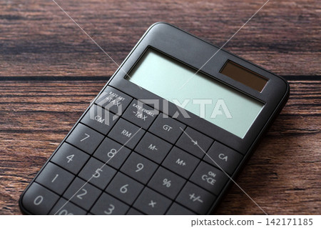 黑色計算機 黑色計算機 142171185
