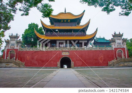 Yueyang Tower Historic Chinese Pavilion in Hunan Yueyang Tower Historic Chinese Pavilion in Hunan 142174584