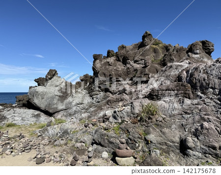 Sixteen Arhat Rock Memorial Stone Buddha Group Sixteen Arhat Rock Memorial Stone Buddha Group 142175678