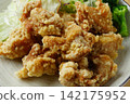 Deep-fried chicken 142175952