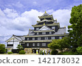 Okayama Castle (Okayama City, Okayama Prefecture), with its beautiful jet-black keep, is bustling with tourists. 142178032