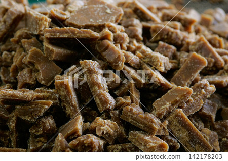 Amami Oshima brown sugar Amami Oshima brown sugar 142178203