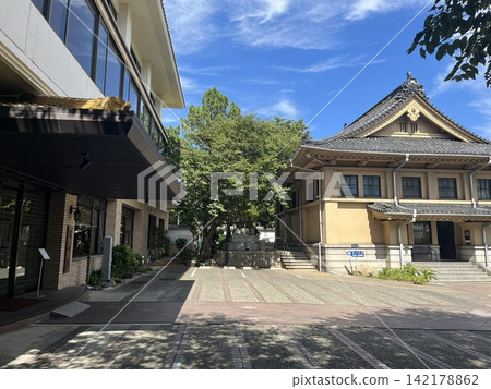 中日和平條約紀念館及春盤路飯店外觀 | 山口縣下關市 中日和平條約紀念館及春盤路飯店外觀 | 山口縣下關市 142178862