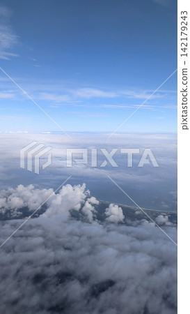 Cloud seen from an airplane Cloud seen from an airplane 142179243