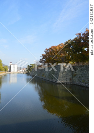 The moat of Marugame Castle (Marugame City, Kagawa Prefecture) The moat of Marugame Castle (Marugame City, Kagawa Prefecture) 142181987