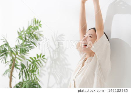 一個女人成長 一個女人成長 142182385