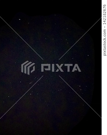 黑暗中閃耀的星星 黑暗中閃耀的星星 142182676