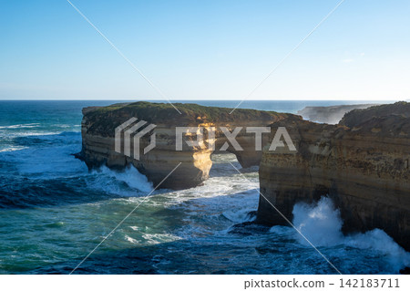 Island Arch Lookout, Twelve Apostles, Great Ocean Road, Victoria, Australia Island Arch Lookout, Twelve Apostles, Great Ocean Road, Victoria, Australia 142183711