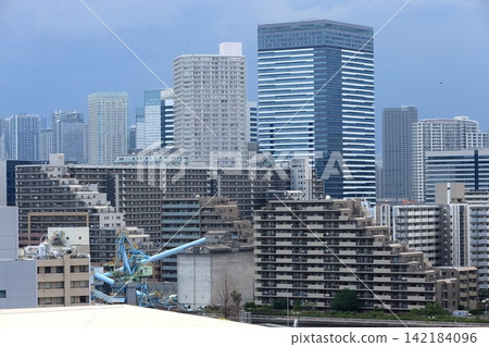 Buildings and apartment complexes (Tokyo) 142184096