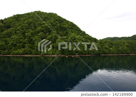 支笏湖、姬增（陸封鮭）、山船鐵路橋、支笏湖觀光船、火山口湖、北海道觀光、支洞爺國立公園、水下觀光船 142189900
