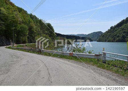 山形縣莊內市山路 山形縣莊內市山路 142190597