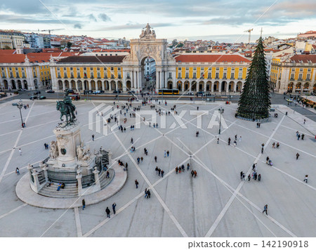 Scenic twilight view of Praca do Comercio with Christmas tree in Lisbon Scenic twilight view of Praca do Comercio with Christmas tree in Lisbon 142190918
