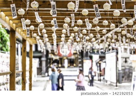 Summer Takekoma Shrine: Wind chimes on the approach to the shrine, summer pilgrimage, Iwanuma City, Miyagi Prefecture Summer Takekoma Shrine: Wind chimes on the approach to the shrine, summer pilgrimage, Iwanuma City, Miyagi Prefecture 142192053