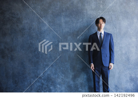 一個常設的商人 一個常設的商人 142192496