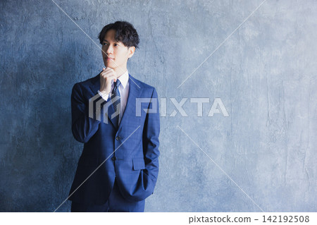 一個常設的商人 142192508