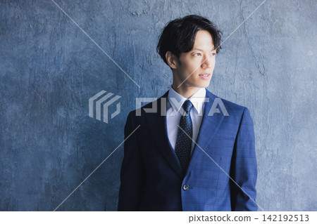 一個常設的商人 142192513