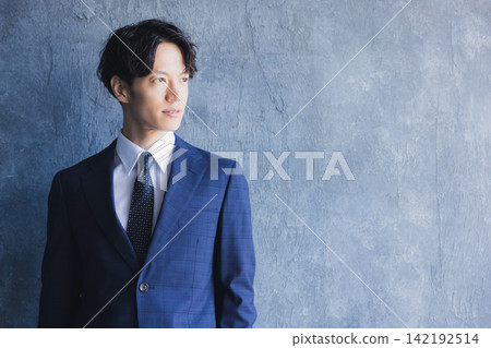 一個常設的商人 142192514
