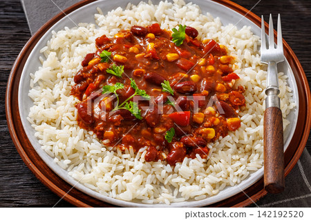 Picadillo Vegetariano con Frijoles on a plate 142192520