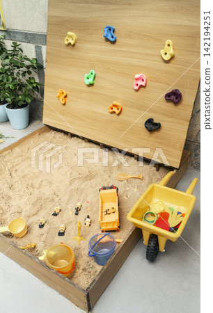 Montessori educational learning materials and equipment for young children in school interior Montessori educational learning materials and equipment for young children in school interior 142194251