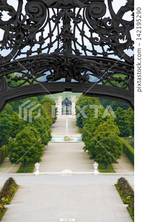 baroque garden with a fountain baroque garden with a fountain 142195290