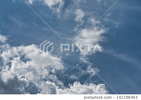 Clouds and blue sky spread across the summer sky Clouds and blue sky spread across the summer sky 142196463