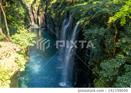 Aerial view of Manai waterfall of Takachiho gorge, Nishiusuki, Miyazaki Aerial view of Manai waterfall of Takachiho gorge, Nishiusuki, Miyazaki 142199040