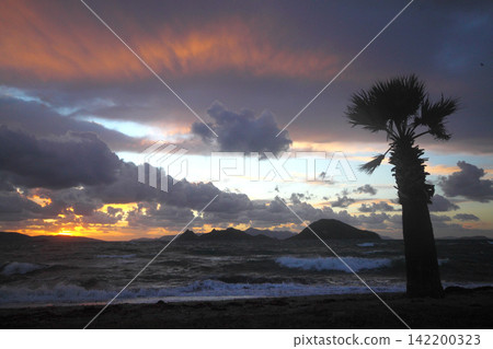 Seaside town of Turgutreis and spectacular sunsets Seaside town of Turgutreis and spectacular sunsets 142200323