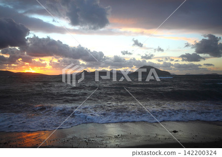 Seaside town of Turgutreis and spectacular sunsets Seaside town of Turgutreis and spectacular sunsets 142200324