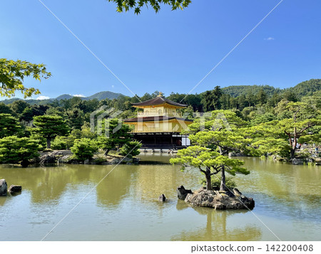 Beautiful scenery of Kinkaku-ji Temple in Kyoto Beautiful scenery of Kinkaku-ji Temple in Kyoto 142200408