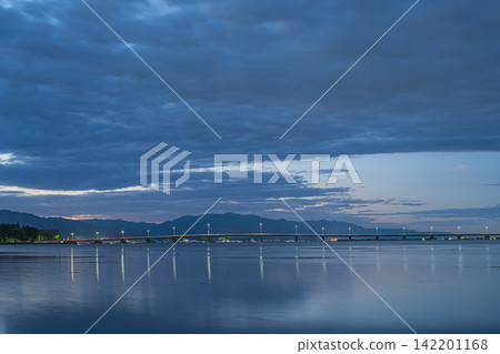 Lake Biwa sunset view, Omi Bridge, Otsu City, Shiga Prefecture Lake Biwa sunset view, Omi Bridge, Otsu City, Shiga Prefecture 142201168