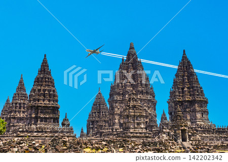 View of the Prambanan temple ruins in Yogyakarta View of the Prambanan temple ruins in Yogyakarta 142202342