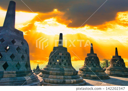 Beautiful morning view of Borobudur temple Beautiful morning view of Borobudur temple 142202347