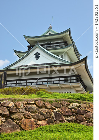 Komakiyama Historical Museum (Komakiyama Castle) standing under the blue sky 4 Komakiyama Historical Museum (Komakiyama Castle) standing under the blue sky 4 142202551