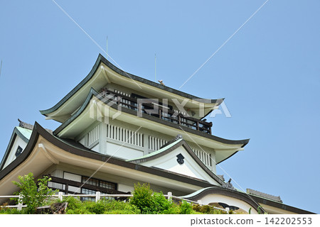 小牧山歷史博物館(小牧山城),藍天背景 2 小牧山歷史博物館(小牧山城),藍天背景 2 142202553