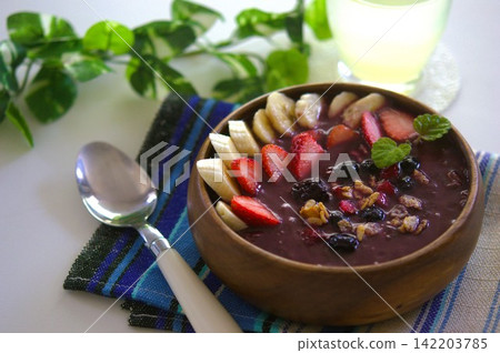 Acai Bowl Acai Bowl 142203785