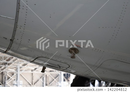 The ICE DETECTOR sensor installed in the nose of a Boeing B787 aircraft detects ice formation. The ICE DETECTOR sensor installed in the nose of a Boeing B787 aircraft detects ice formation. 142204812