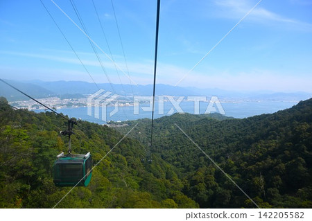 從宮島索道上看到的廣島景色 從宮島索道上看到的廣島景色 142205582
