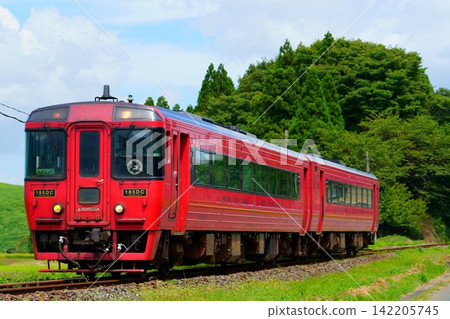 The Kyushu Trans-Island Express train that speeds through Aso The Kyushu Trans-Island Express train that speeds through Aso 142205745