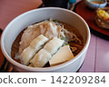 旅行途中在日本餐廳享用了一頓美味的套餐。 142209284