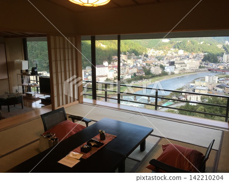 一家酒店 一家酒店 142210204