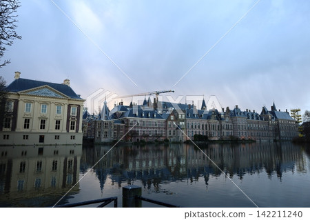 Binnenhof in winter [The Hague, Netherlands] 142211240