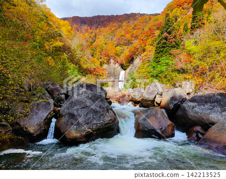 Naena Waterfall (Autumn) Naena Waterfall (Autumn) 142213525