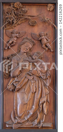 Virgin Mary and Child, Coronation of Mary altar in St James Church in Rothenburg ob der Tauber, Germany Virgin Mary and Child, Coronation of Mary altar in St James Church in Rothenburg ob der Tauber, Germany 142216269