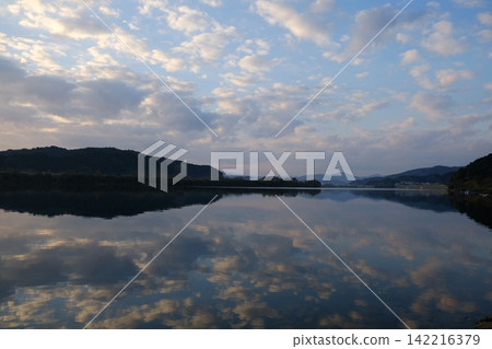 The Shimanto River and Clouds The Shimanto River and Clouds 142216379