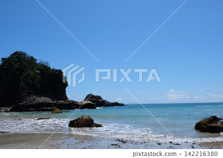 Blue sky and sea Blue sky and sea 142216380