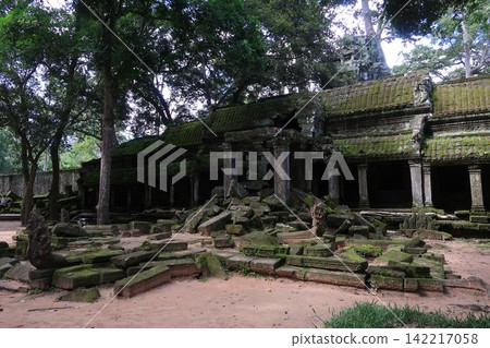 Angkor Wat Ta Prohm Angkor Wat Ta Prohm 142217058
